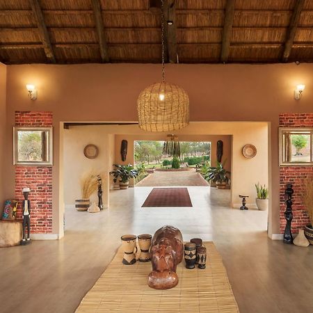 The Nkhosi Livingstone Lodge And Spa Bagian luar foto