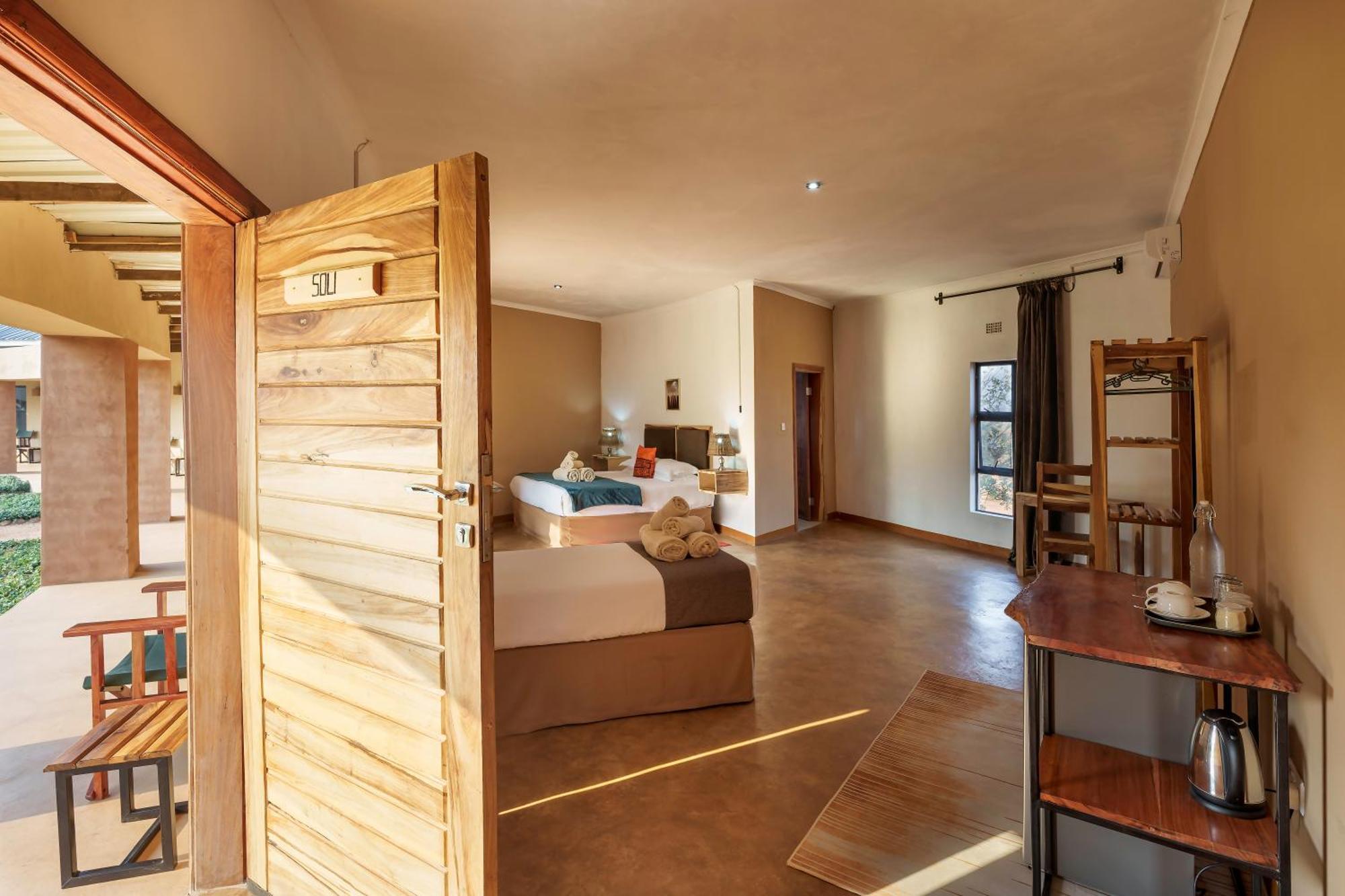 The Nkhosi Livingstone Lodge And Spa Bagian luar foto